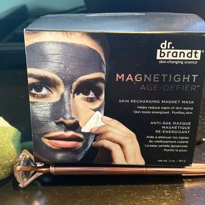 Dr. Brandt MAGNETIGHT Age-Defier Skin Recharging Mask.  NEW!